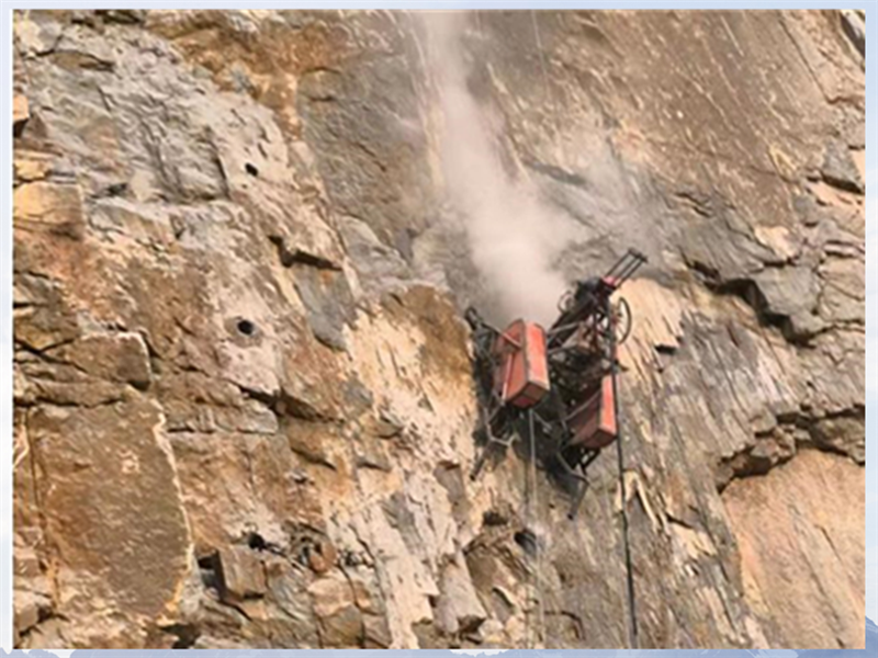 恒睿遙控爬坡鉆機(jī)：破解陡坡施工難題的創(chuàng)新方案?