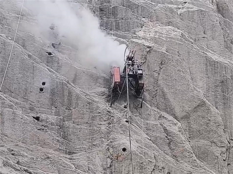 恒睿爬坡鉆機：南水北調淅川渠首植生孔施工的優勢與價值呈現?