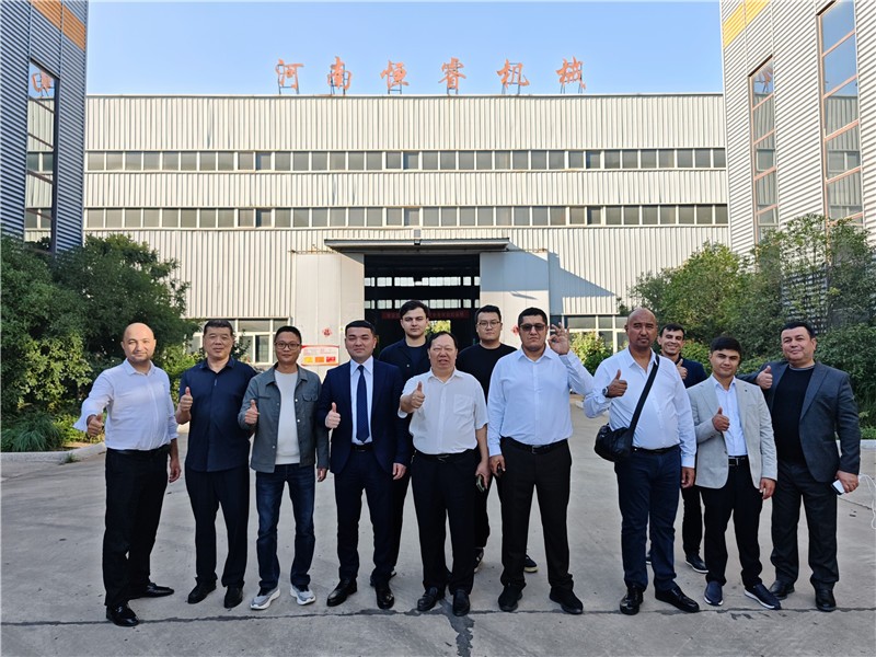 烏茲別克斯坦考察團到訪武陟黃河糧油基地，恒睿噴播機成邊坡復綠合作亮點?