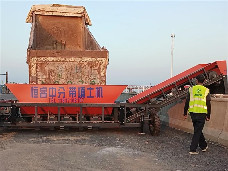 恒睿中分帶填土機：告別低效人工，效率提升 3 倍的施工新選擇