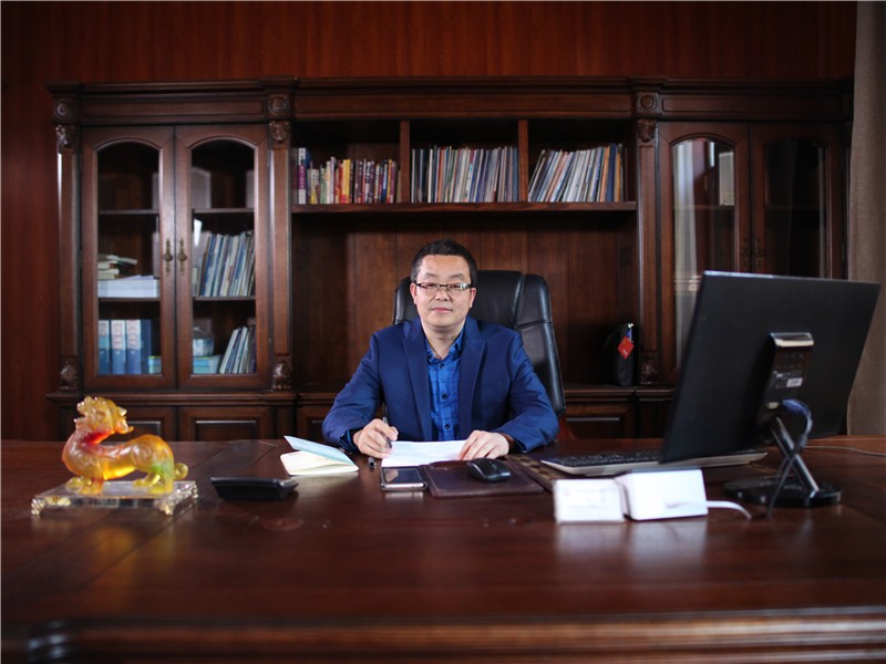 10 月 25 日直播開啟！董世遠(yuǎn)詳解高陡邊坡生態(tài)修復(fù)，恒睿機(jī)械技術(shù)成果重磅亮相