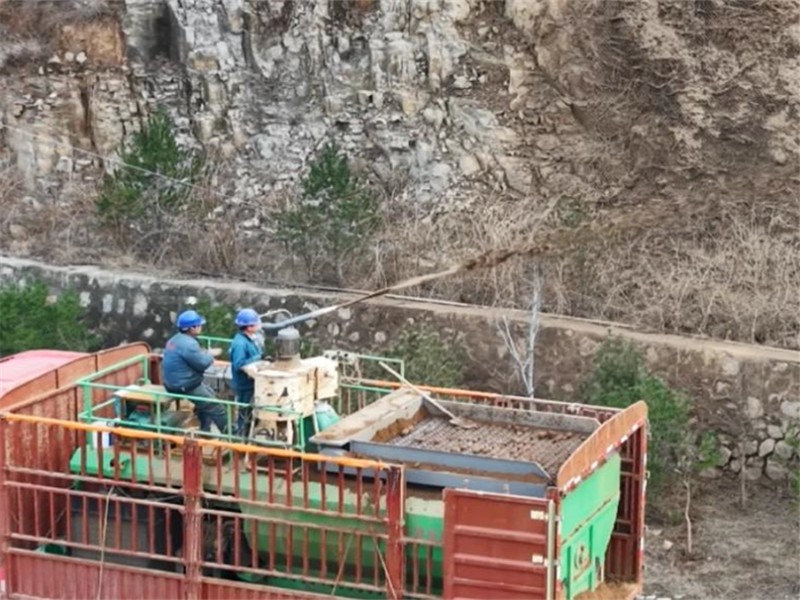 恒睿噴播機：邊坡綠化工程施工的創新利器